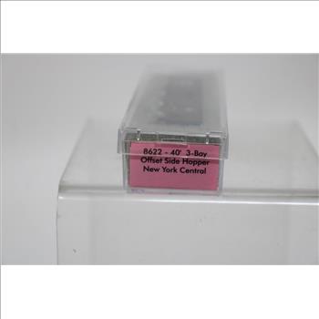 Roadhouse Products 40' 3-Bay Offset Side Hopper New York Central