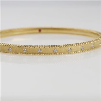 Roberto Coin .26ct Diamond 18kt Gold Hinged Bangle Bracelet-Evaluated By Certified Gemologist