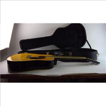 Rogue Acoustic Guitar