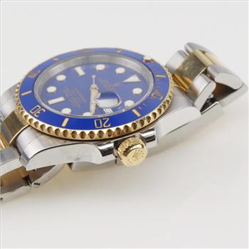 Rolex Submariner 18kt Gold Oyster Style  Watch - Evaluated By Our Certified Gemologist - AGS / GIA
