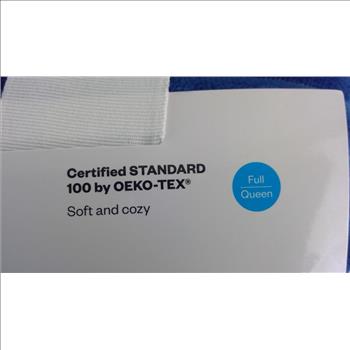 Room Essentials Full Queen Blanket