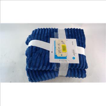 Room Essentials Full Queen Blanket