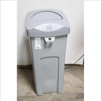 Rubbermaid 87L Trash Can