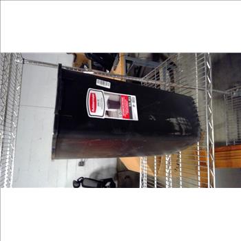 Rubbermaid Garbage Pail And Rubber Door Mats, 3 Pieces