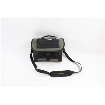 Samson Wireless Microphone Transmitter And Reciever, 2 Pieces