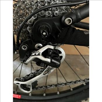 Santa Cruz Blur XC Full Suspension Mountain Bike