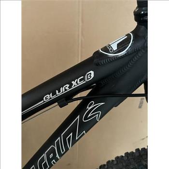Santa Cruz Blur XC Full Suspension Mountain Bike