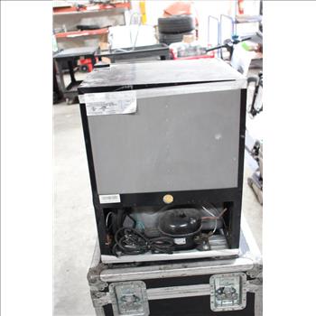 Sanyo Mini Refridgerator