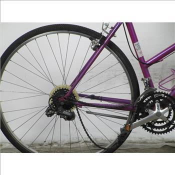 Schwinn Criss Cross Hybrid Bike