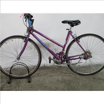 Schwinn Criss Cross Hybrid Bike