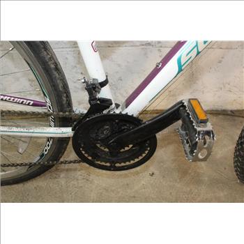 Schwinn DSB Hybrid Bike