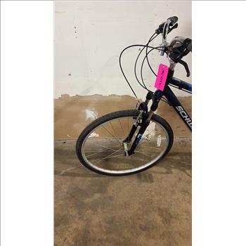 Schwinn Hybrid Bike