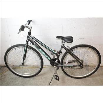 Schwinn Pathway Hybrid Bike