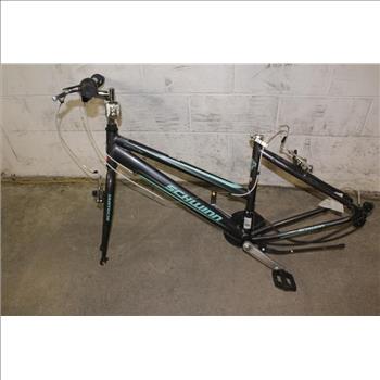 Schwinn Pathway Hybrid Bike