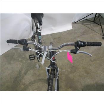 Schwinn Pathway  Urban Bike