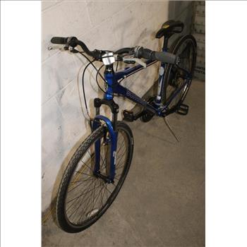 Schwinn Searcher 4 Hybrid Bike