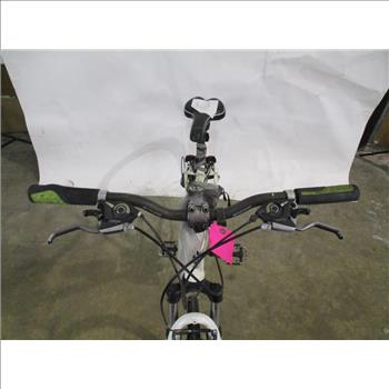 Schwinn Searcher Mountain Bike