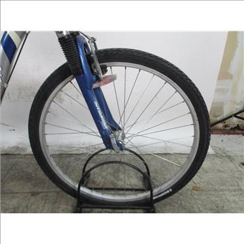 Schwinn Searcher Mountain Bike