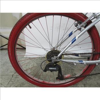 Schwinn Searcher Mountain Bike