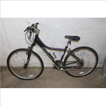 Schwinn Searcher Womens Hybrid Bike