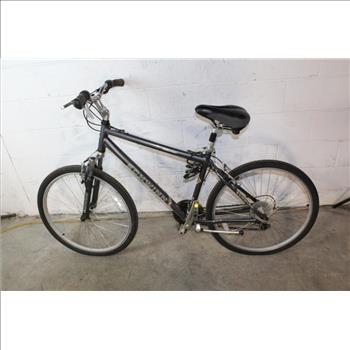 Schwinn Suburban Hybrid Bike