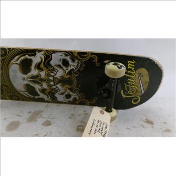 Sefulim Skateboard