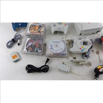 Sega Dreamcast Console  And More 10+ Pieces