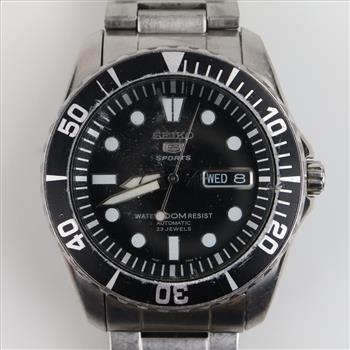 Seiko 5 Sports Watch