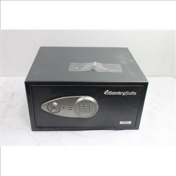 Sentry Safe 18 Inch Safe With Key NO COMBO