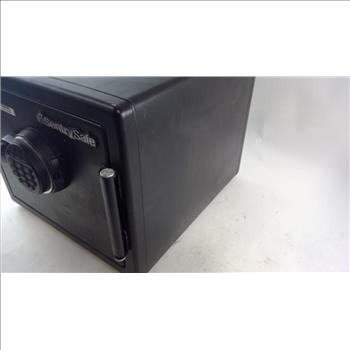 Sentry Safe Electronic Combo Safe