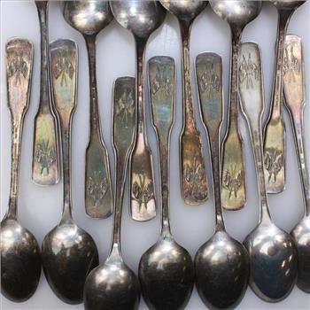Set Of 13 International Silverplate Bicentennial Commemorative Original Colonies Spoons