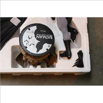 Sideshow Collectibles Batman Assemble Detachable Figurine / Statue