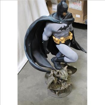Sideshow Collectibles Batman Assemble Detachable Figurine / Statue