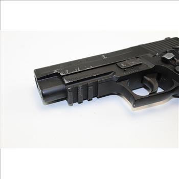 Sig Sauer P226 Airsoft Gun