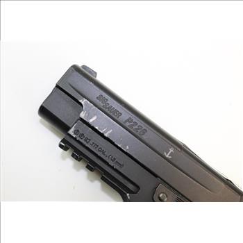 Sig Sauer P226 Airsoft Gun