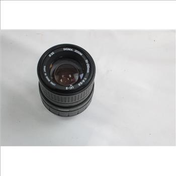 Sigma Zoom Camera Lens