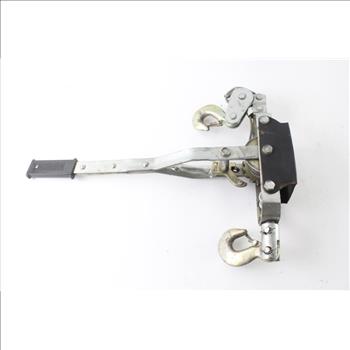 Silver Ratcheting Pulley With Winches