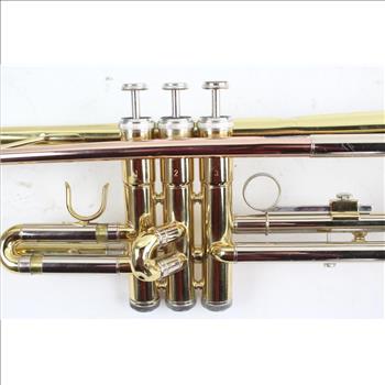 Simba Trumpet Inside Case