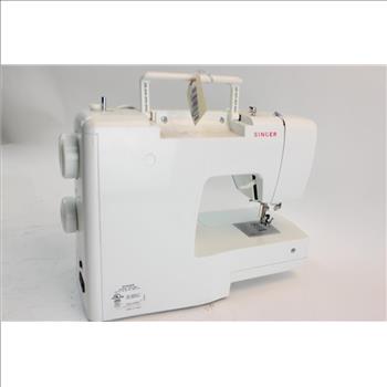 Singer Dewing Machine 120v 60Hz 0.6Amps - White