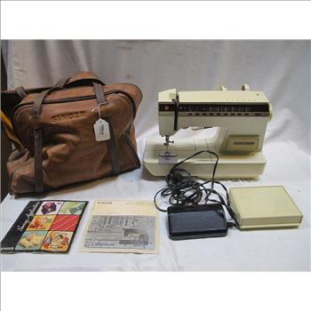 Singer Touch Tronic 2005 Memory Machine Sewing Machine