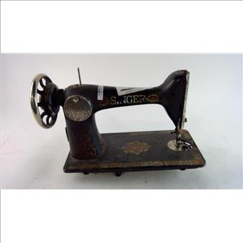 Singer Vintage Sewing Machine