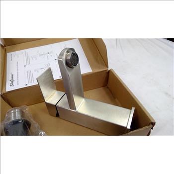 SkyGenius Single Handle Bathroom Faucet