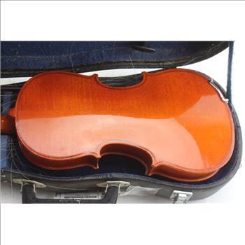 Skylark Brand Violin In Case