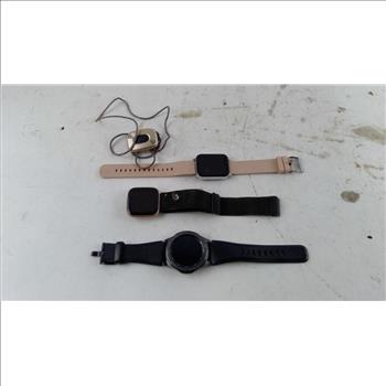 Smartwatches 4 Pieces SOLD FOR PARTS