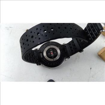 Smartwatches 5 Pieces SOLD FOR PARTS