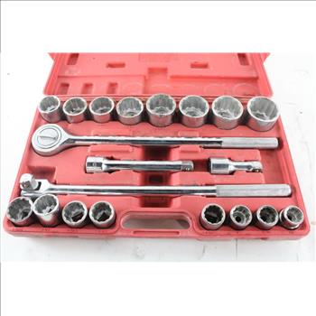 Socket Wrench Set With Case