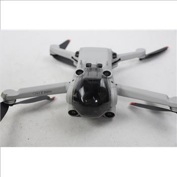 SOLD FOR PARTS DJI 3 Pro Drone, Controller RC, Batteries, Black Hard Case