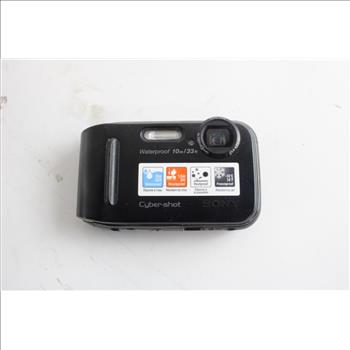 Sony Cyber Shot Camera With Cases 3 Pieces