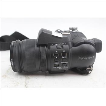 Sony Cyber-Shot Compact Digital Camera