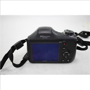 Sony Cyber-Shot Digital Camera With Camera Bag